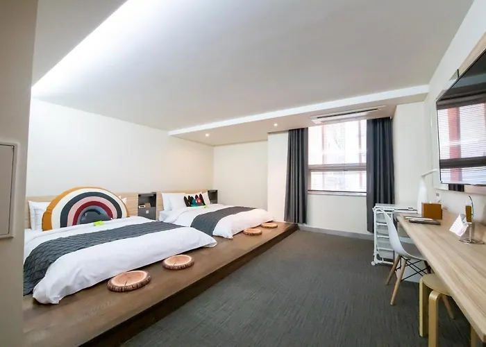 Metro Myeongdong 3*