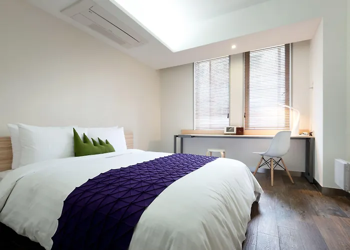 Metro Myeongdong Hotel 3*